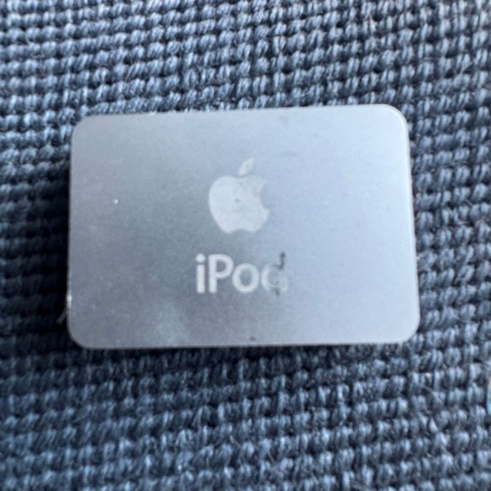 Apple iPod Shuffle Silver